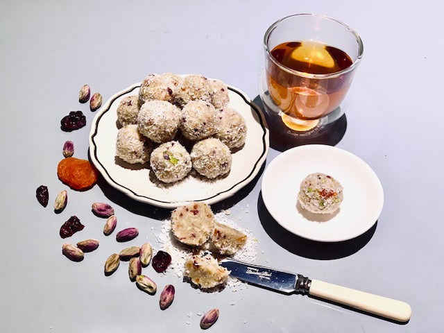 Nourish Your Microbiome: The Science Behind Choosing A Gut-Friendly Meal Replacement Shake